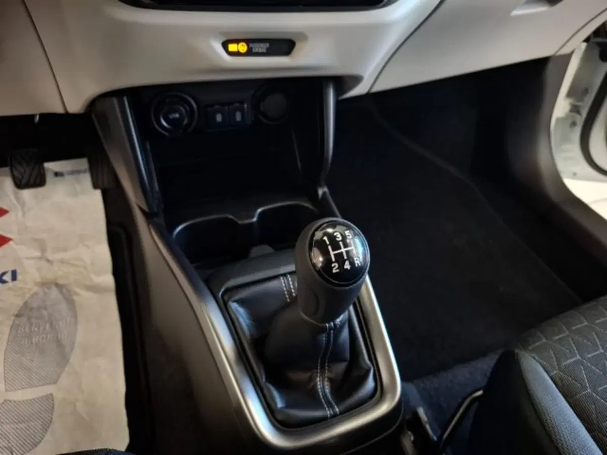 Suzuki Swift nuova a Reggio Emilia (10)
