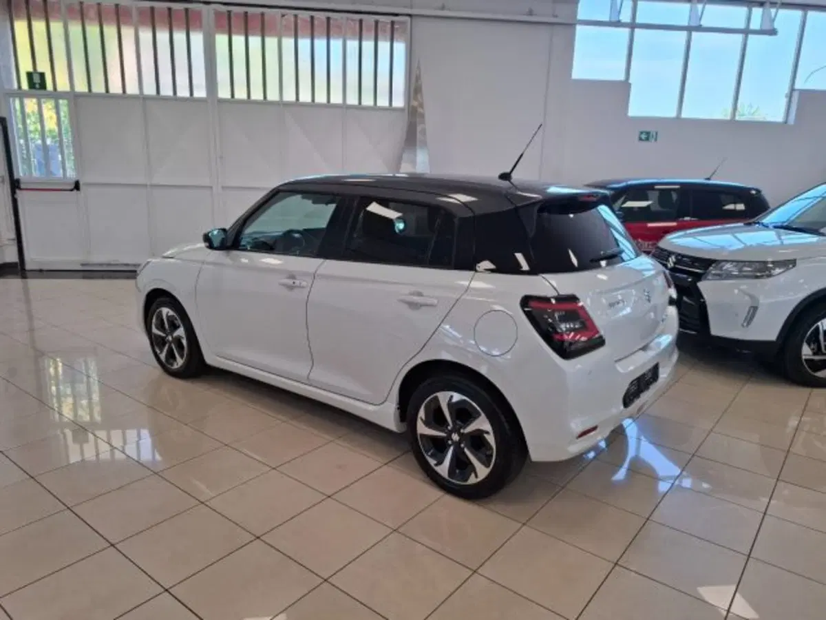 Suzuki Swift nuova a Reggio Emilia (3)