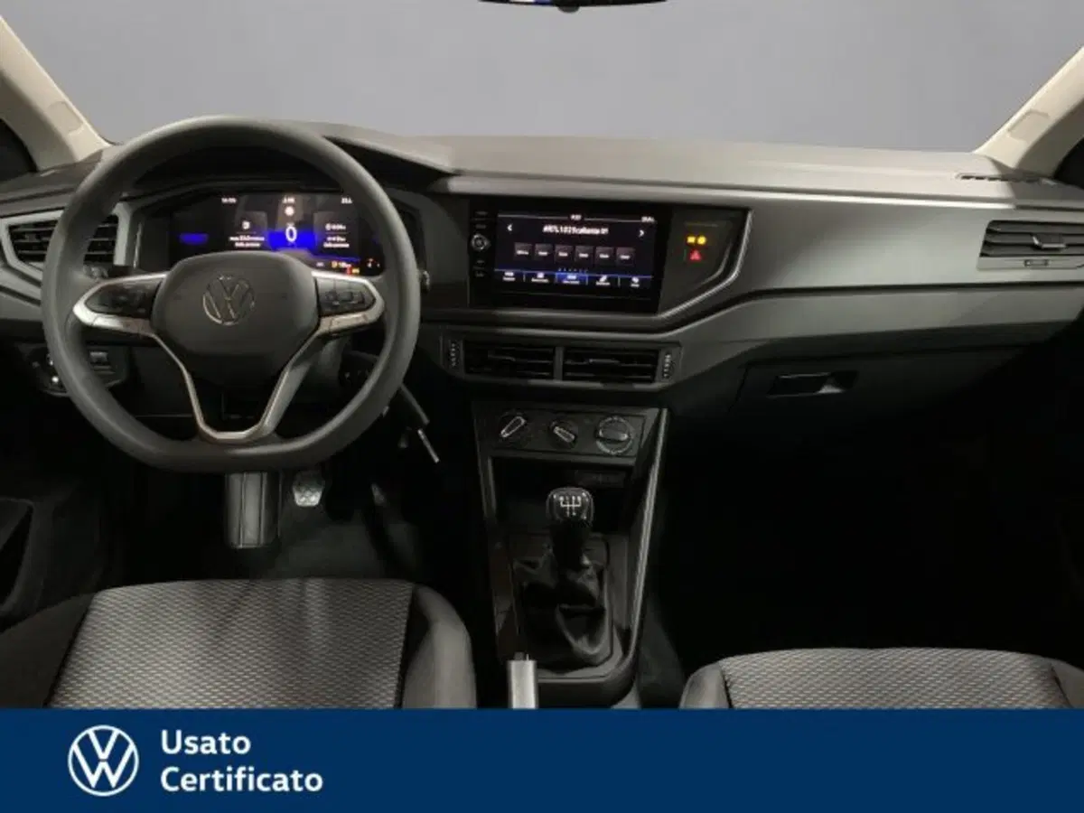 Volkswagen Polo nuova a Vicenza (8)