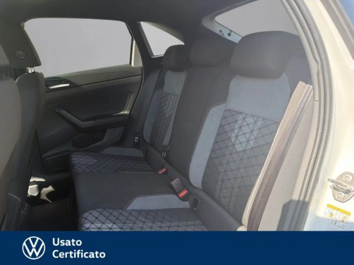 Volkswagen Taigo nuova a Vicenza (12)