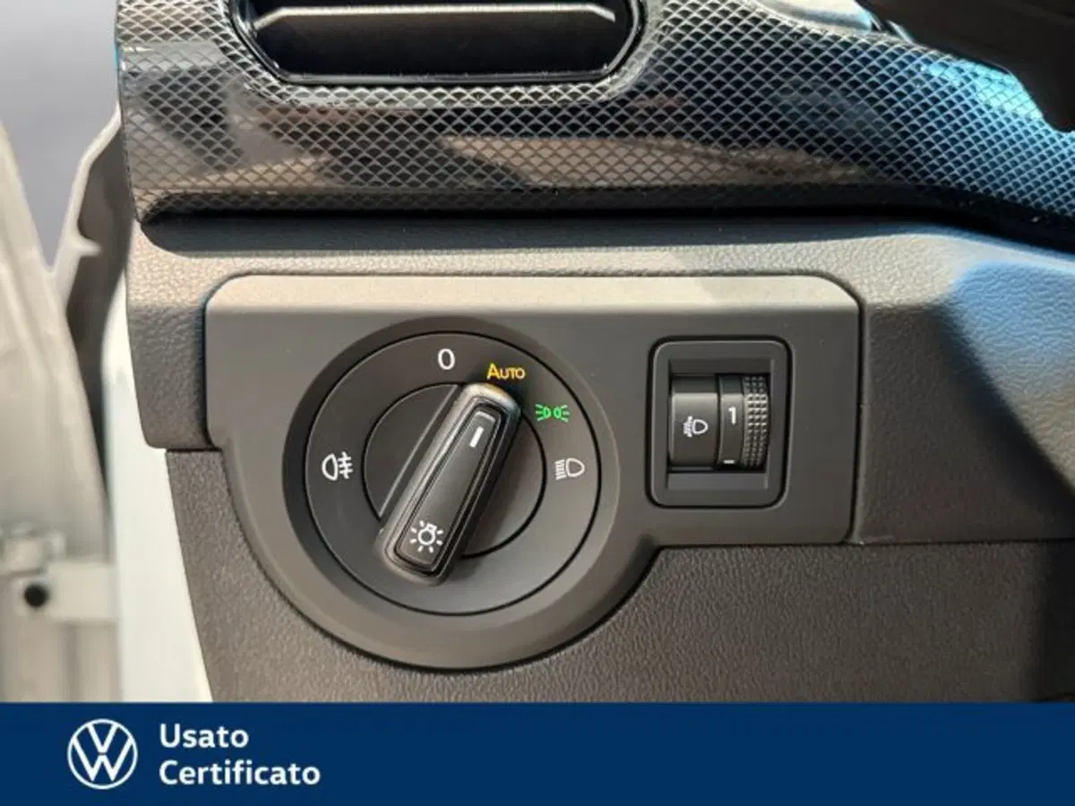 Volkswagen T-Cross nuova a Vicenza (16)