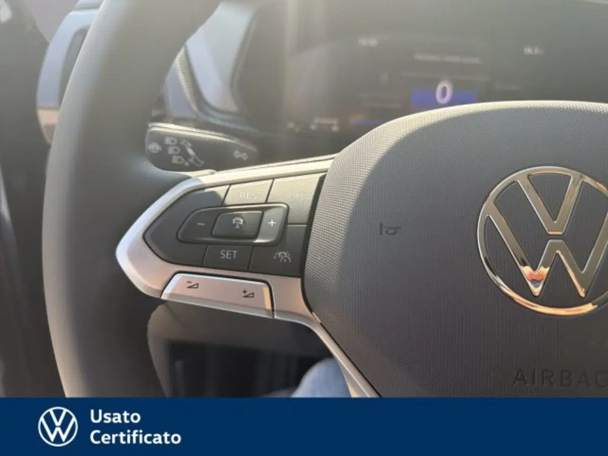 Volkswagen T-Cross nuova a Vicenza (16)
