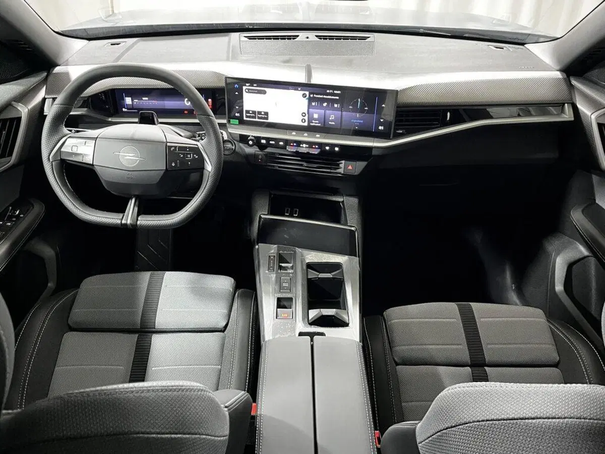 Opel Grandland nuova a Sondrio (12)