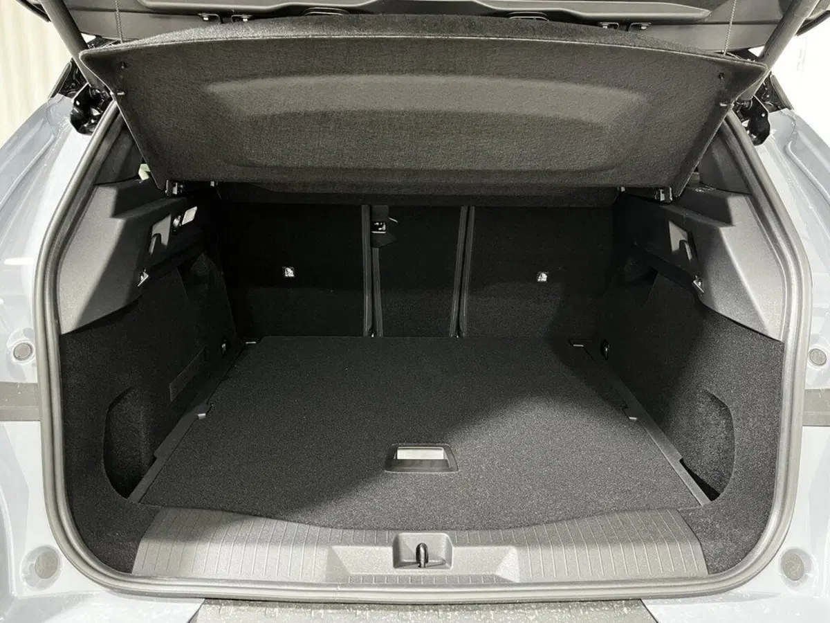 Opel Grandland nuova a Sondrio (15)