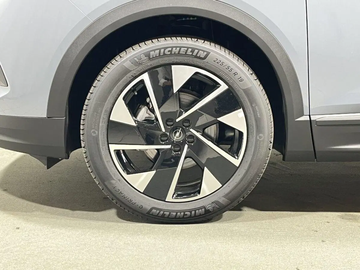 Opel Grandland nuova a Sondrio (9)