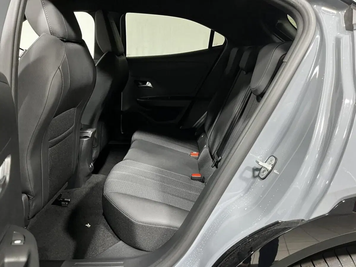 Opel Mokka nuova a Sondrio (11)