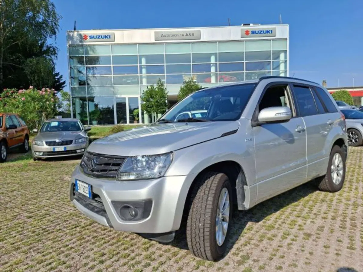 Suzuki Grand Vitara usata a Como