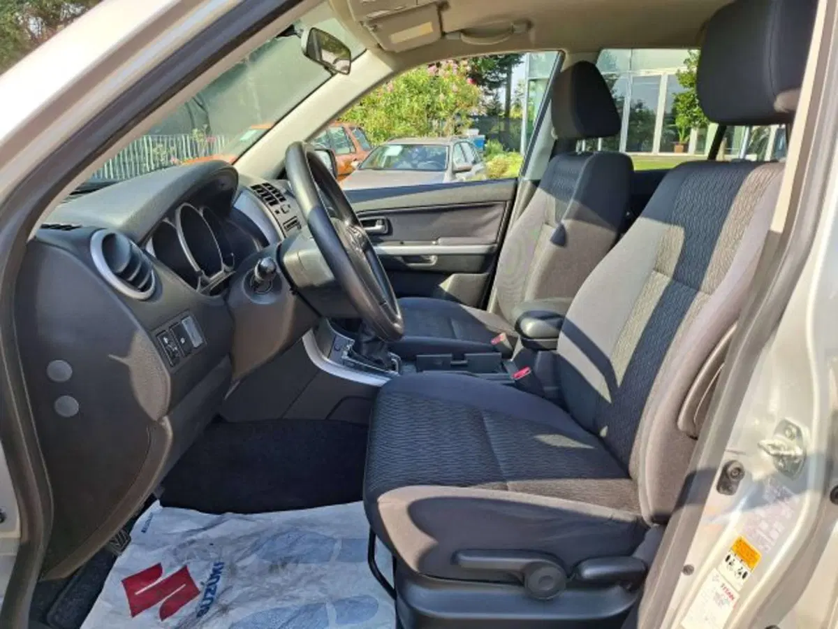 Suzuki Grand Vitara usata a Como (5)
