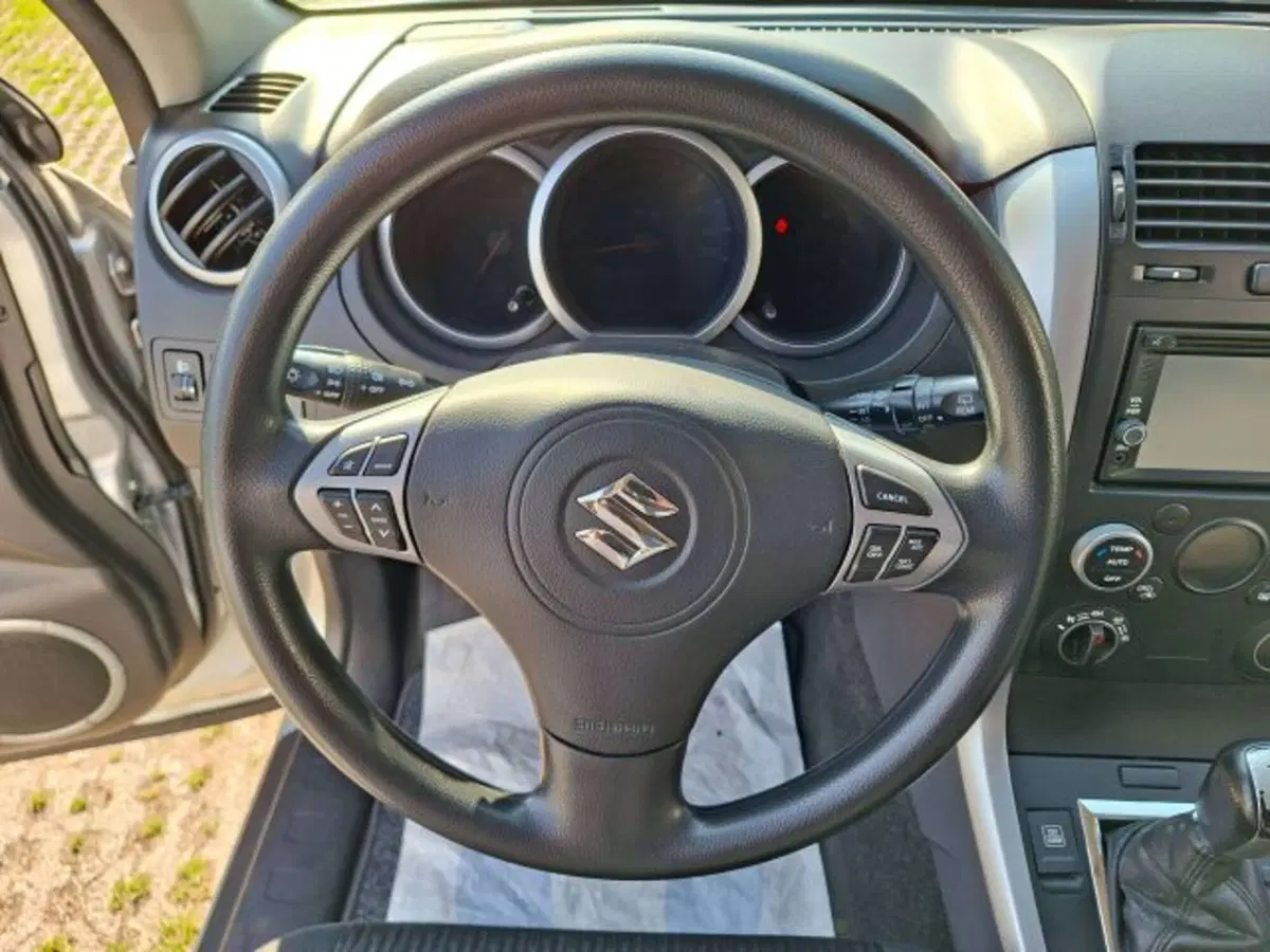 Suzuki Grand Vitara usata a Como (8)