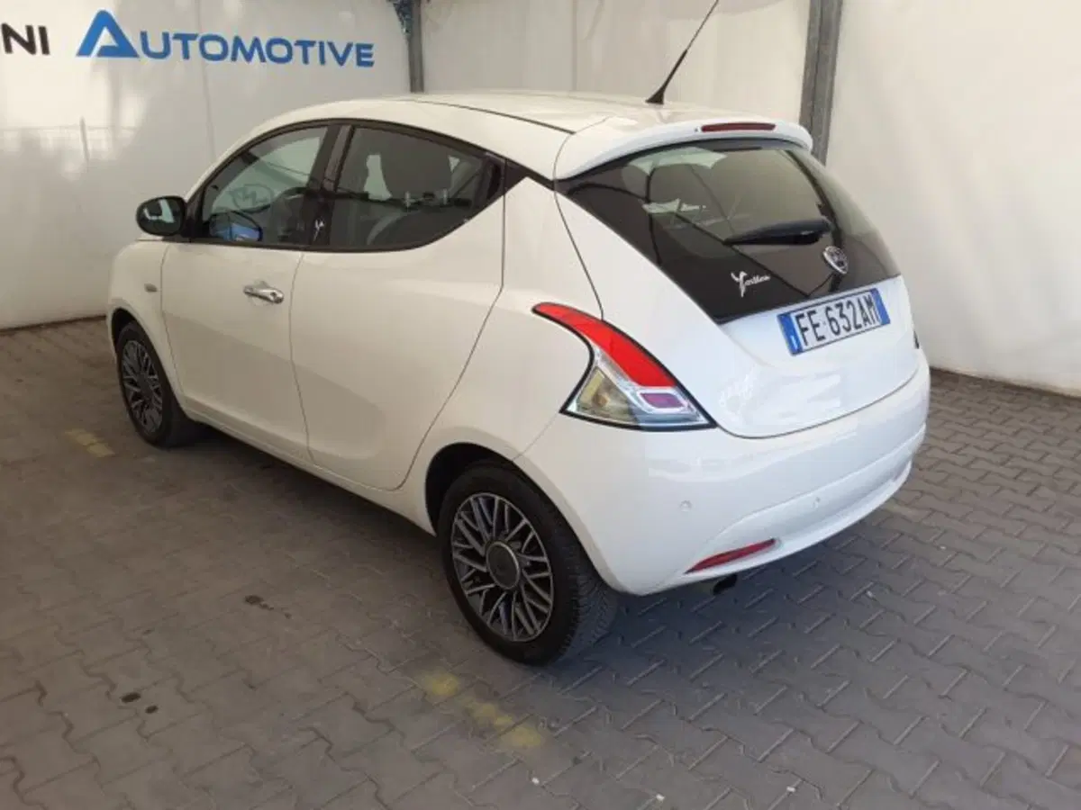 Lancia Ypsilon usata a Firenze (12)