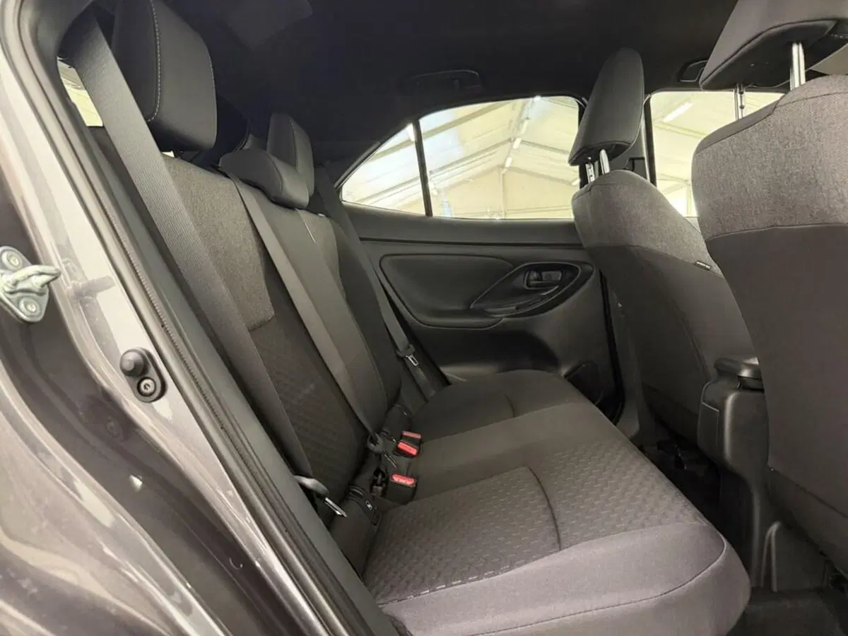 Toyota Yaris Cross nuova a Monza e Brianza (10)