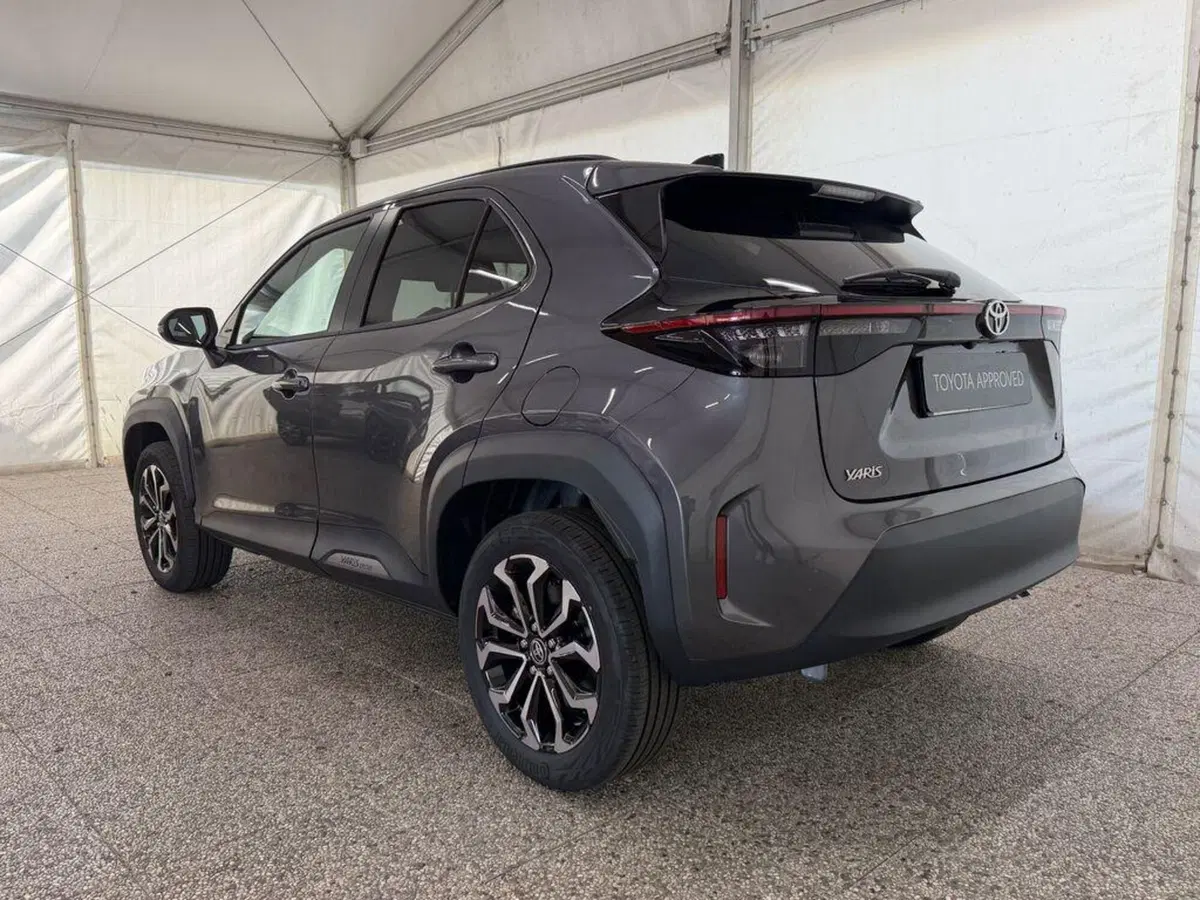Toyota Yaris Cross nuova a Monza e Brianza (4)