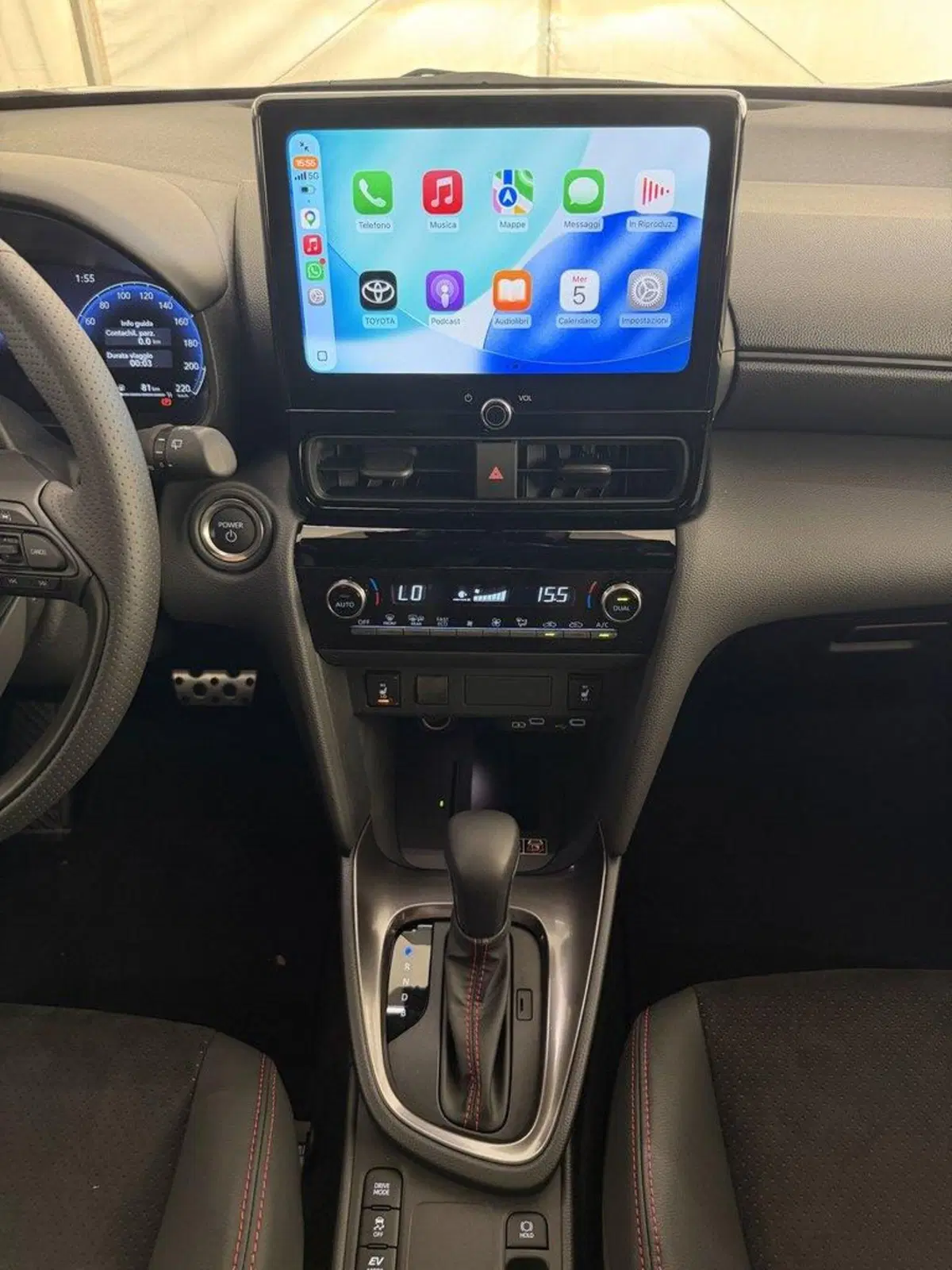 Toyota Yaris Cross nuova a Monza e Brianza (12)