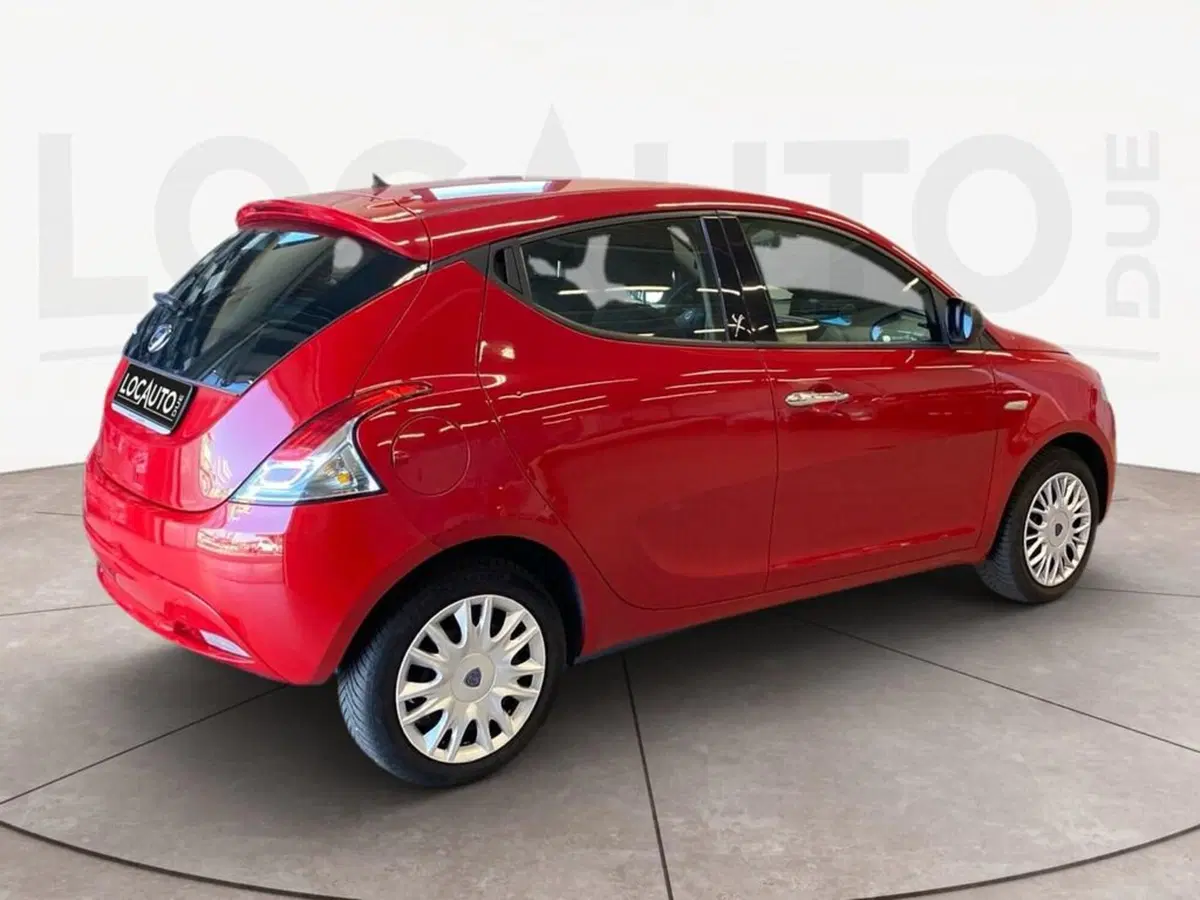 Lancia Ypsilon usata a Torino (11)