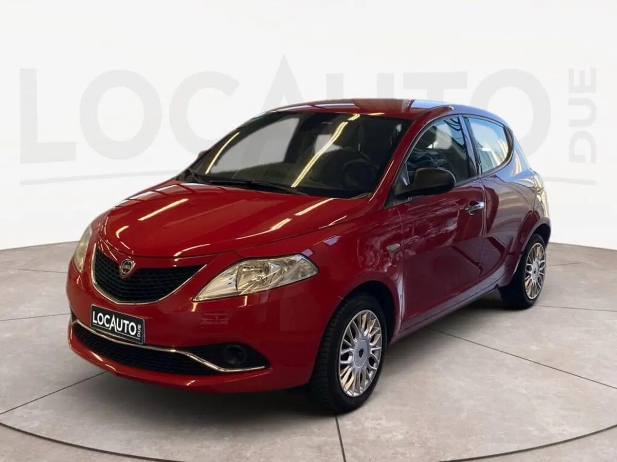 Lancia Ypsilon usata a Torino (12)