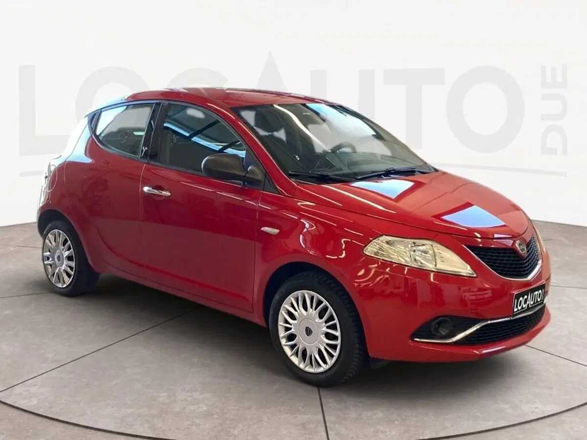 Lancia Ypsilon usata a Torino (2)