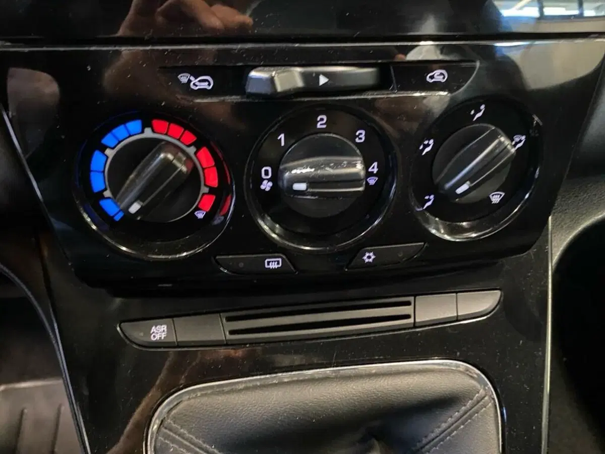 Lancia Ypsilon usata a Torino (9)