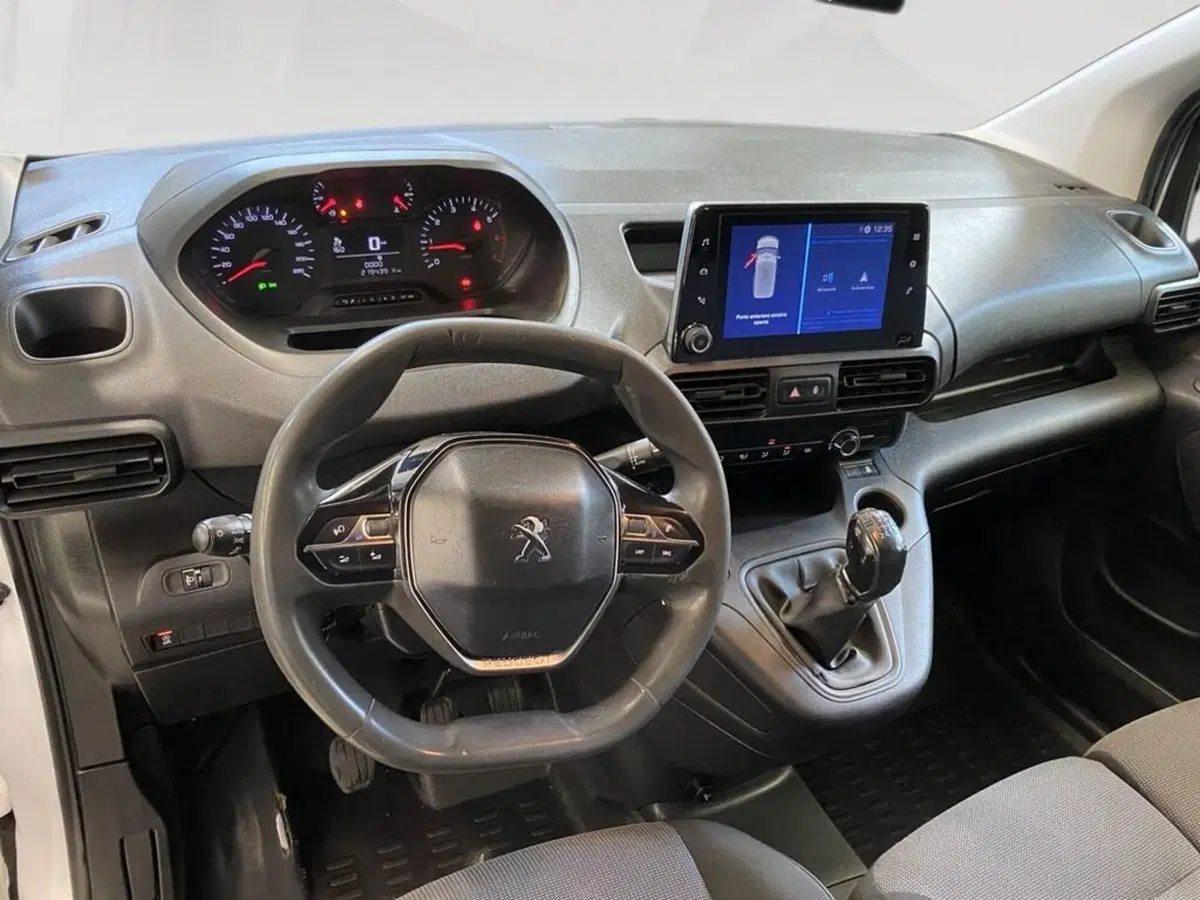 Peugeot Partner Furgone usata a Torino (5)