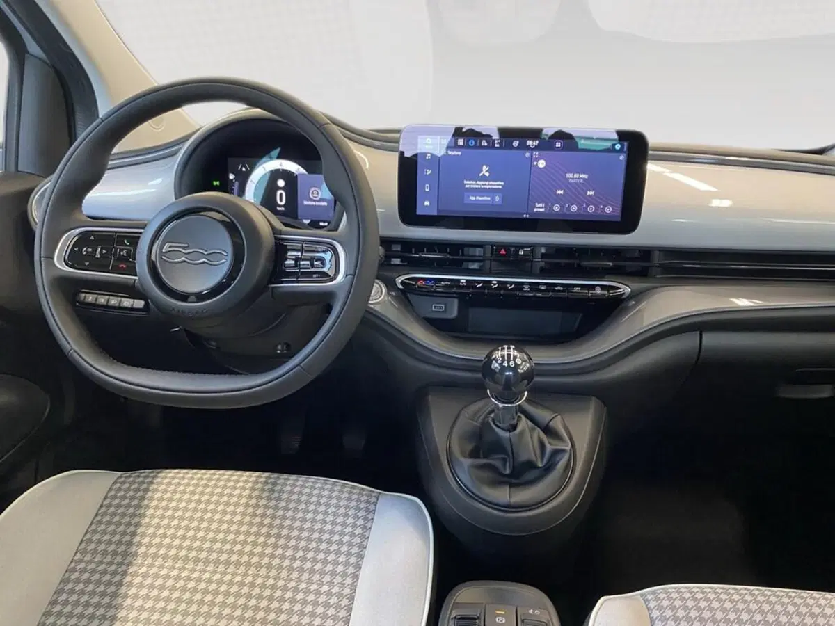Fiat 500 nuova a Torino (6)