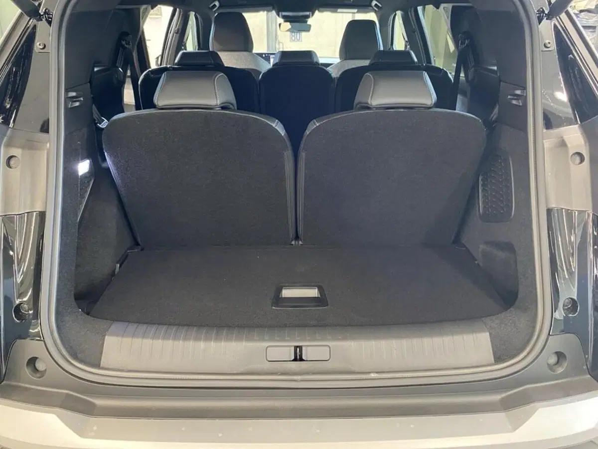 Peugeot 5008 nuova a Torino (10)