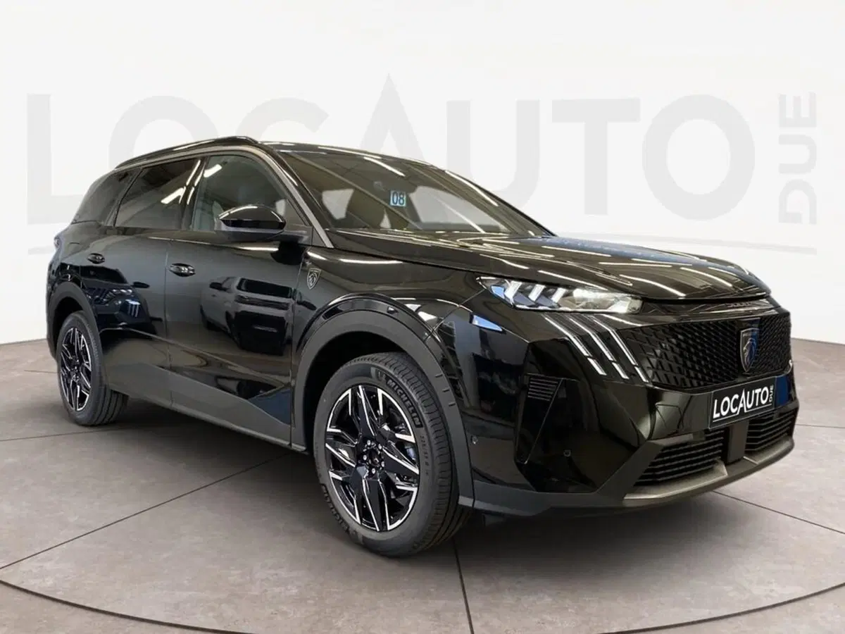 Peugeot 5008 nuova a Torino (3)