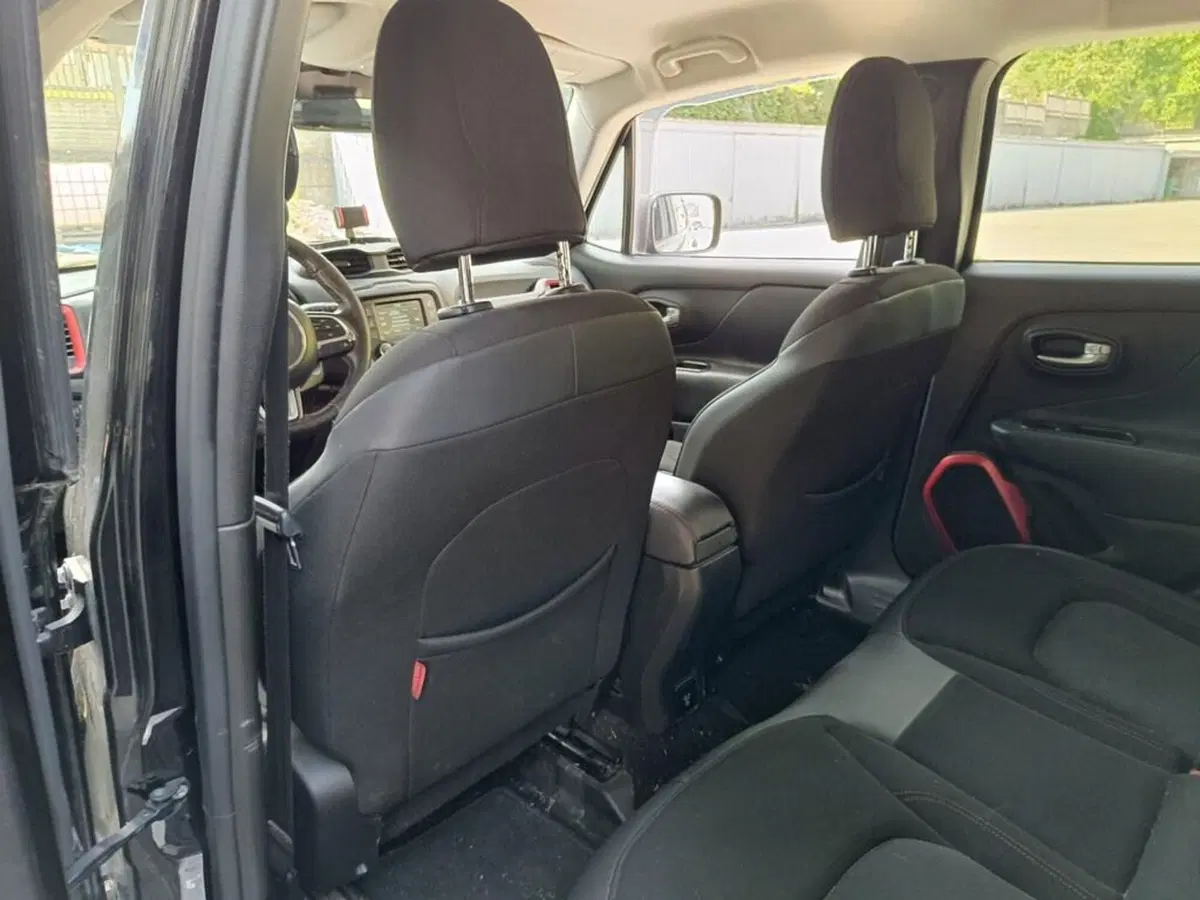 Jeep Renegade usata a Sondrio (14)