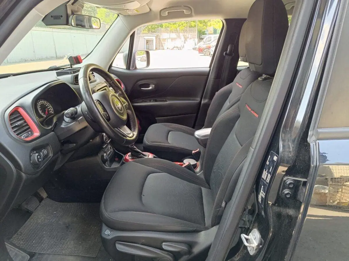 Jeep Renegade usata a Sondrio (9)