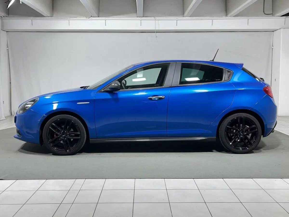 Alfa Romeo Giulietta usata a Sondrio (2)