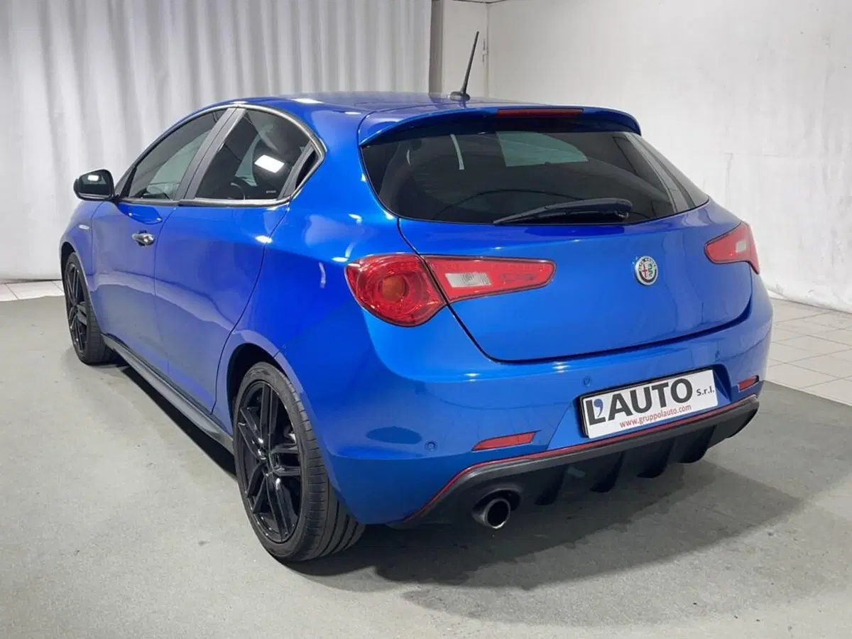 Alfa Romeo Giulietta usata a Sondrio (3)