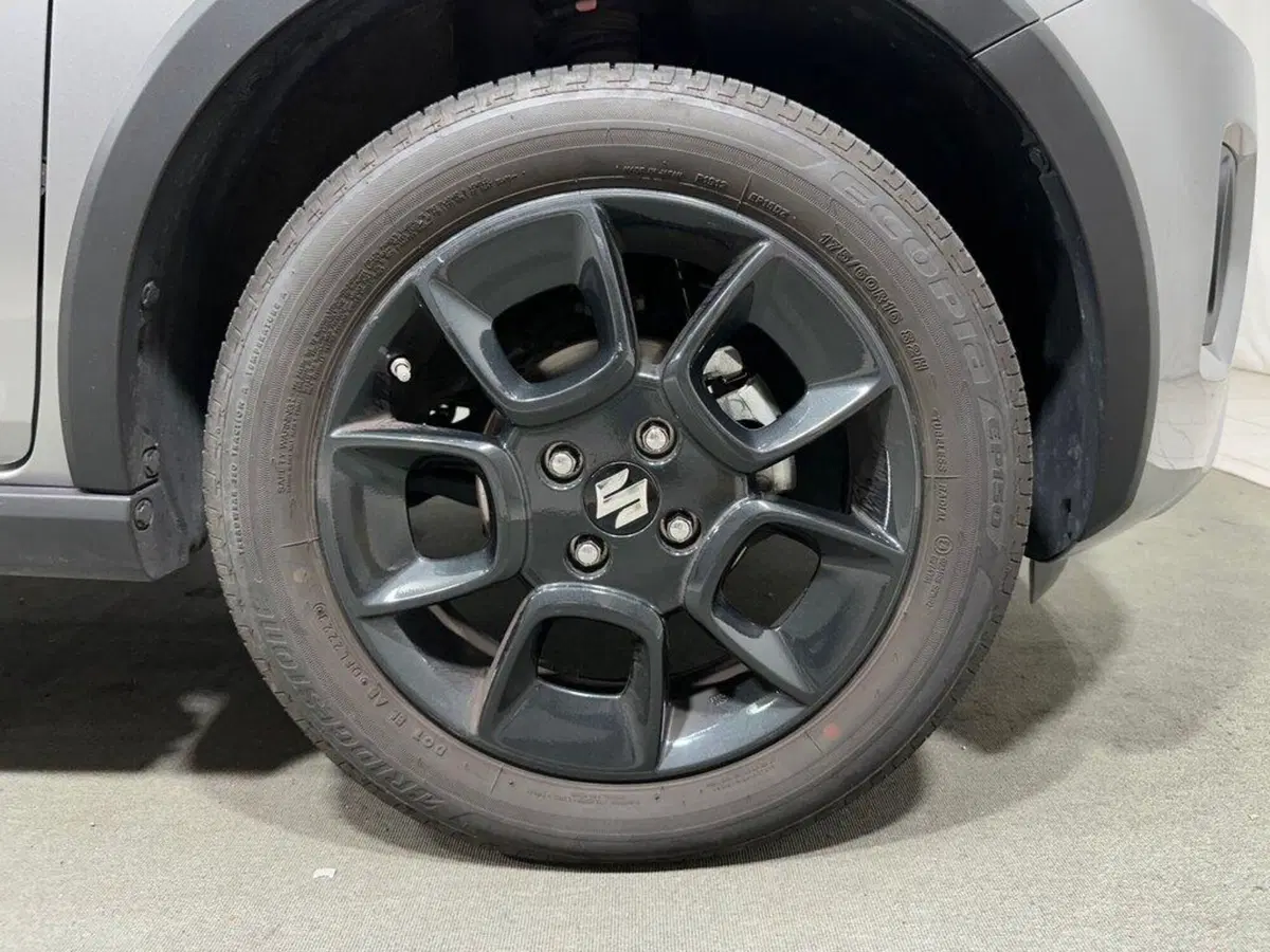 Suzuki Ignis usata a Sondrio (9)