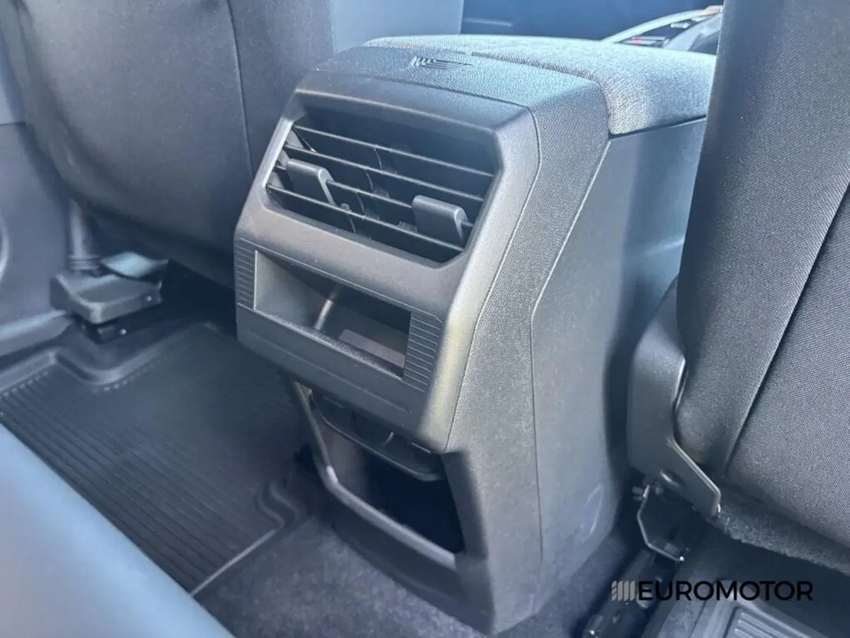 Peugeot 3008 usata a Bari (12)