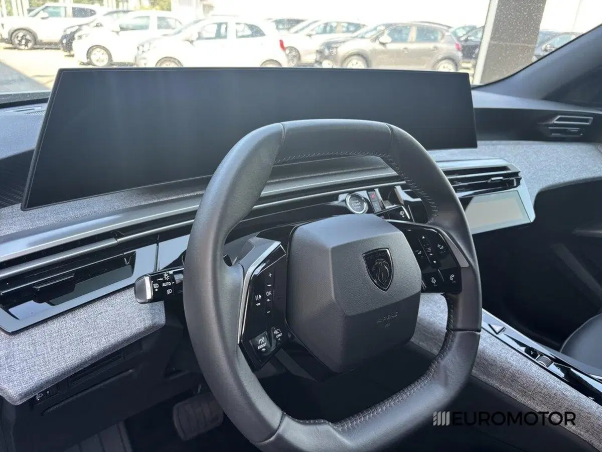 Peugeot 3008 usata a Bari (15)
