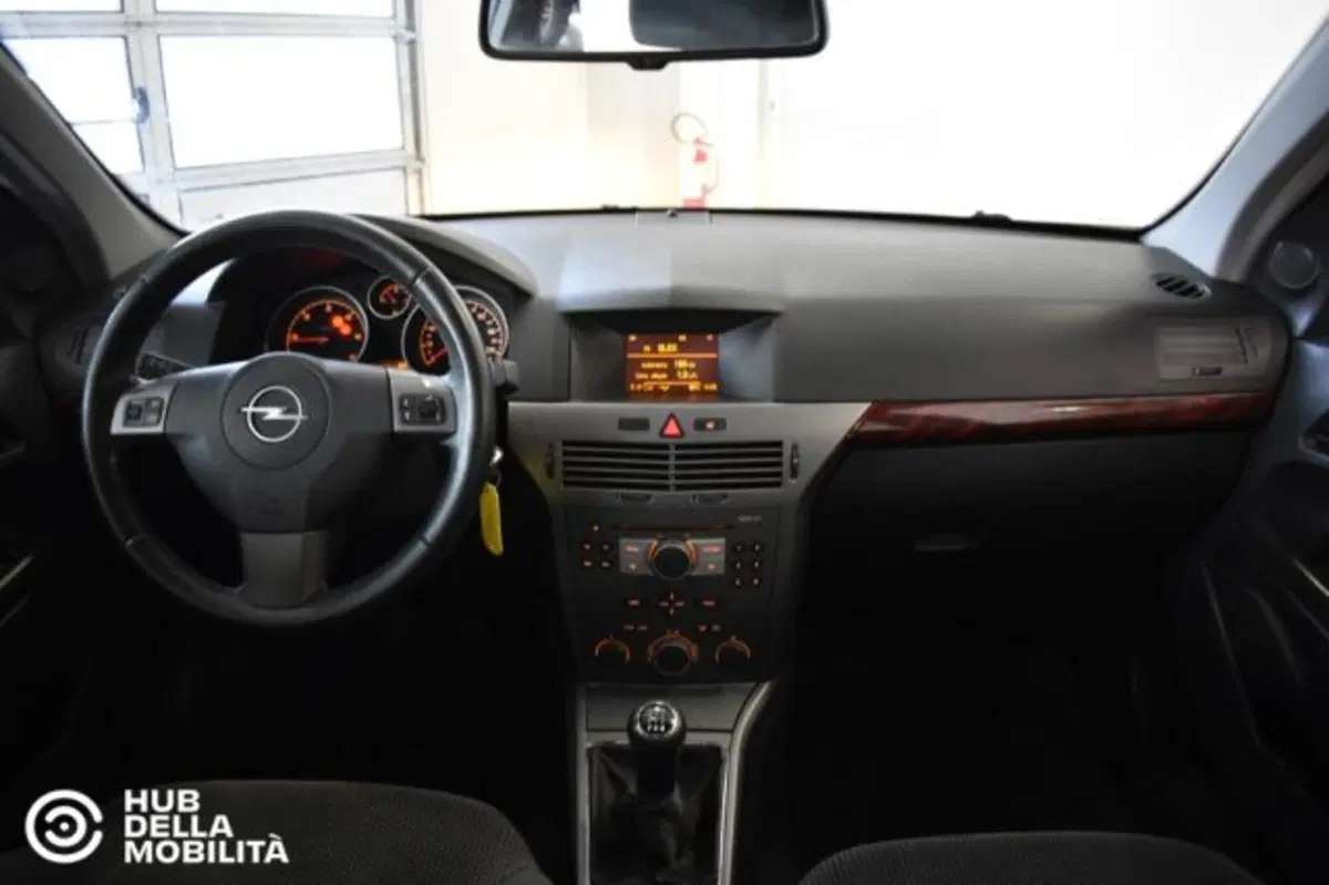 Opel Astra usata a Perugia (10)