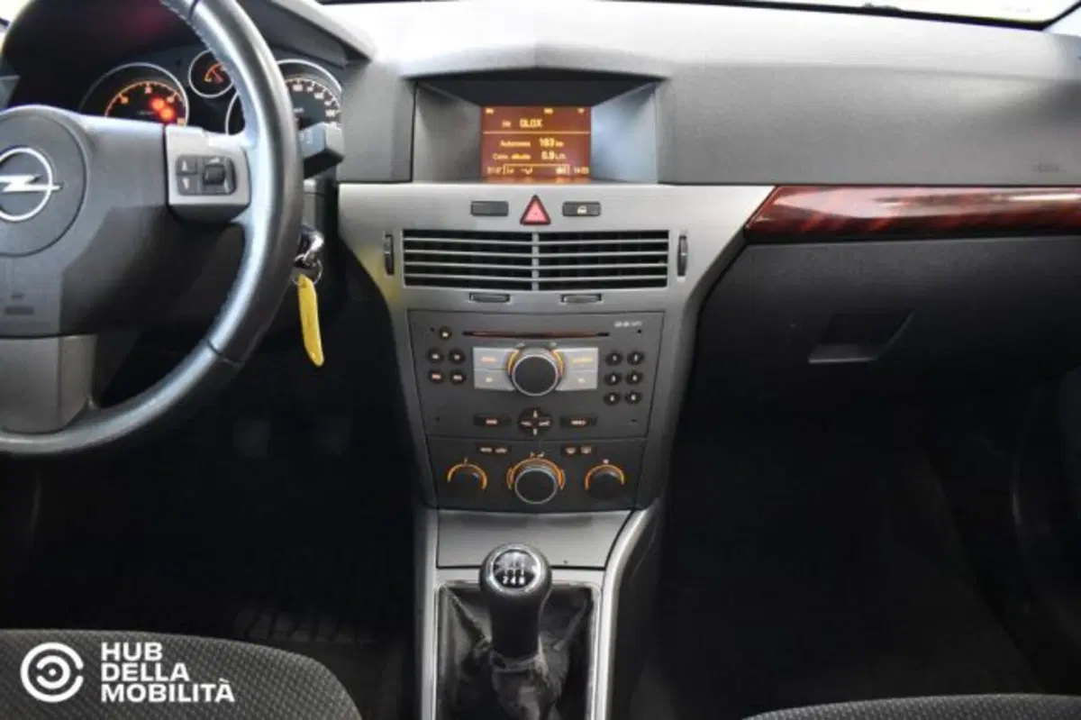 Opel Astra usata a Perugia (11)