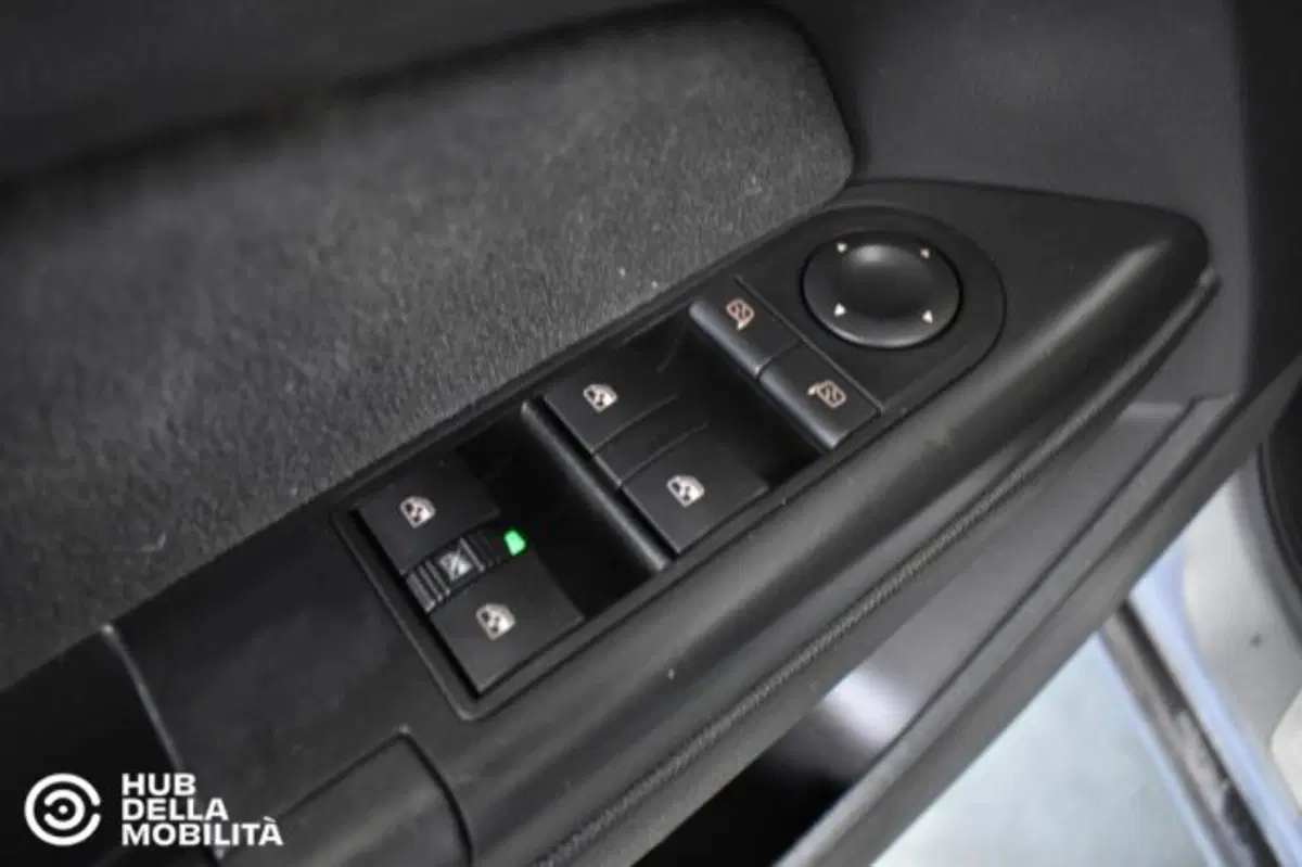 Opel Astra usata a Perugia (20)