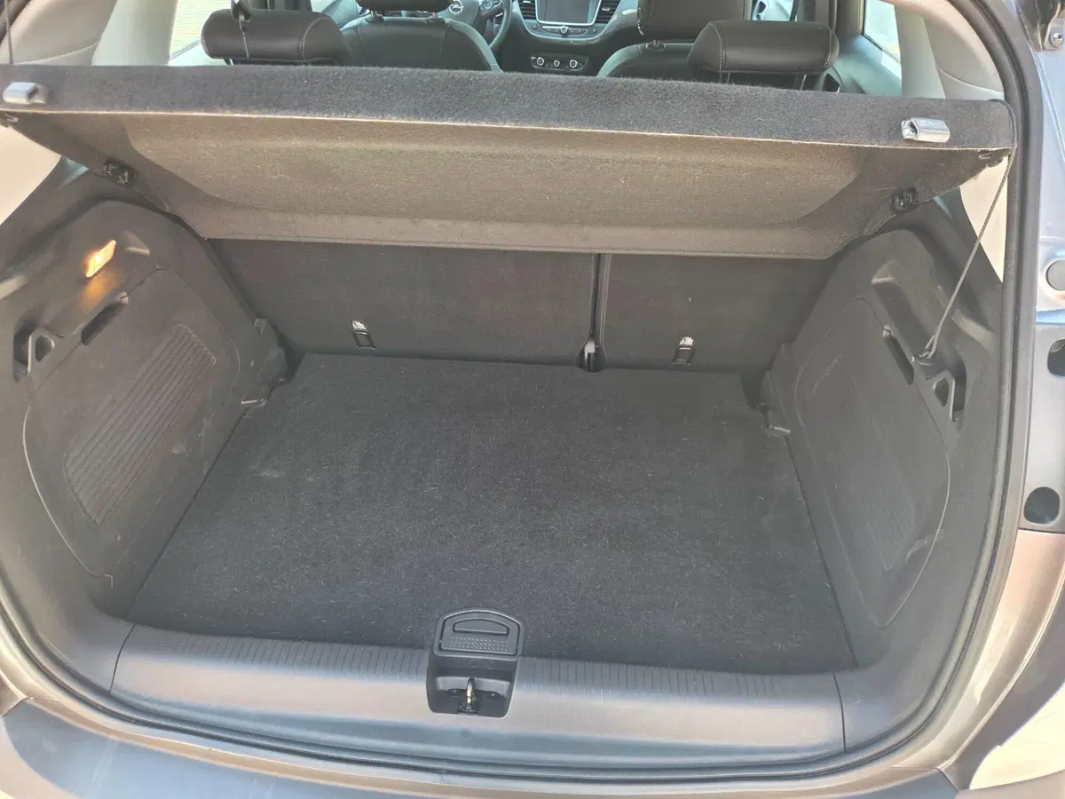 Opel Crossland X usata a Torino (13)