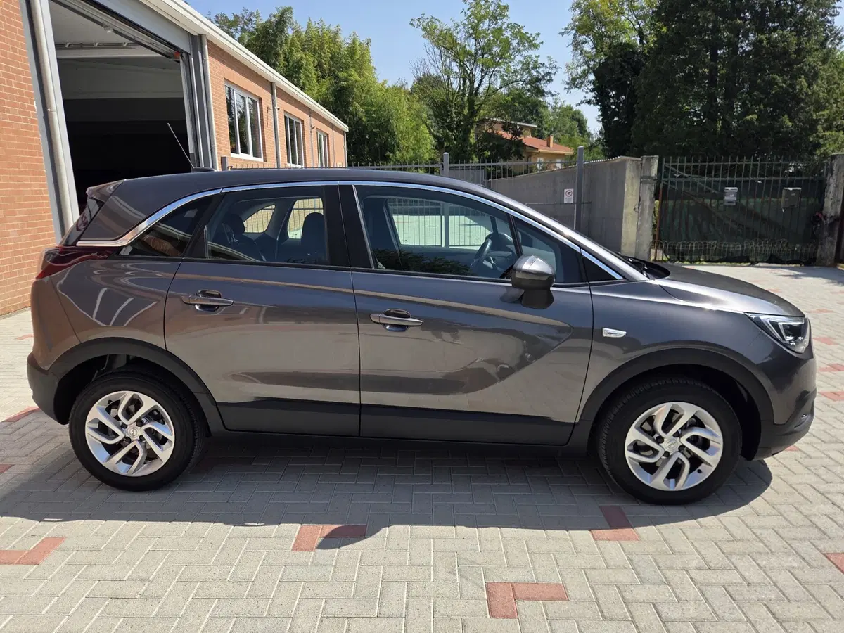 Opel Crossland X usata a Torino (14)
