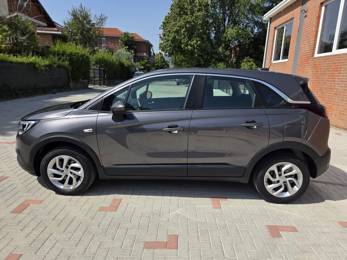 Opel Crossland X usata a Torino (15)