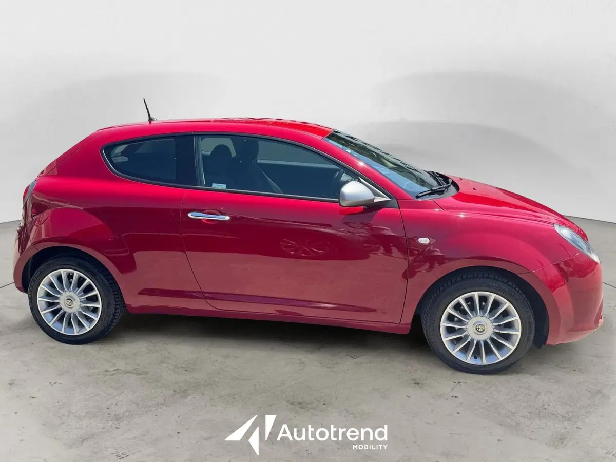 Alfa Romeo MiTo usata a Bari (5)