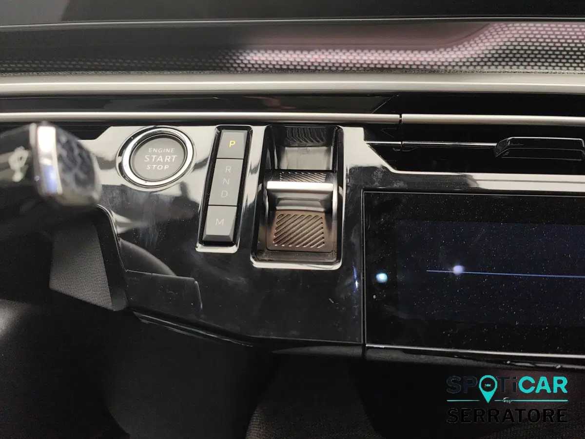 Peugeot 5008 usata a Como (20)