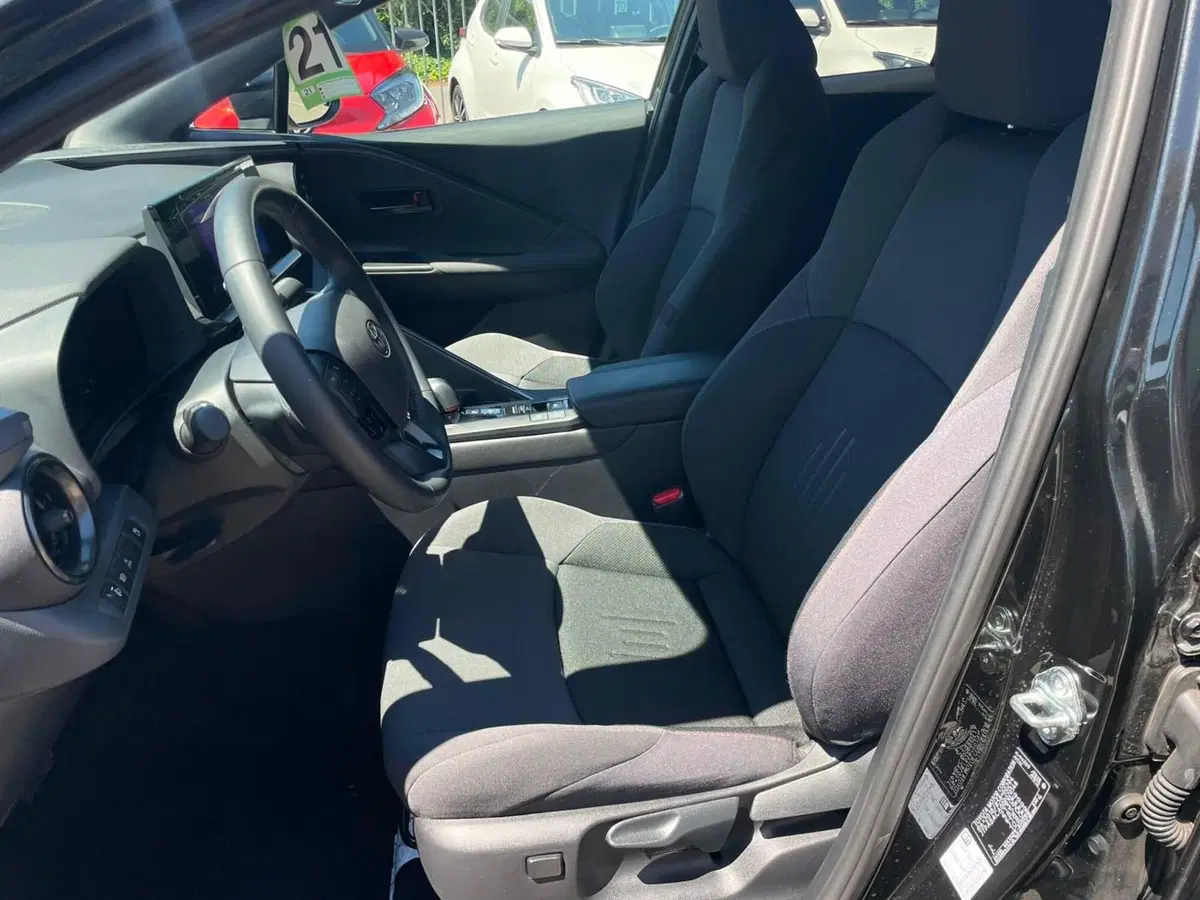 Toyota Toyota C-HR usata a Piacenza (14)
