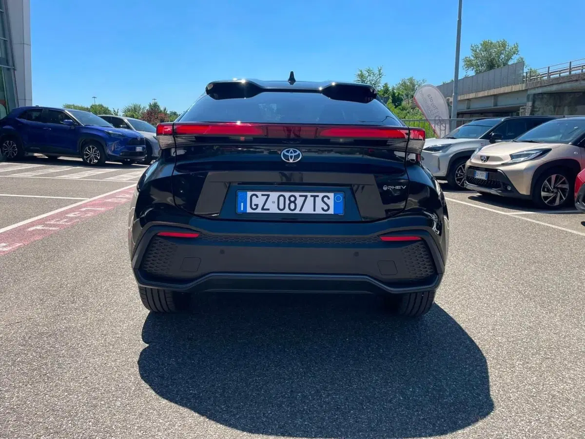Toyota Toyota C-HR usata a Piacenza (5)