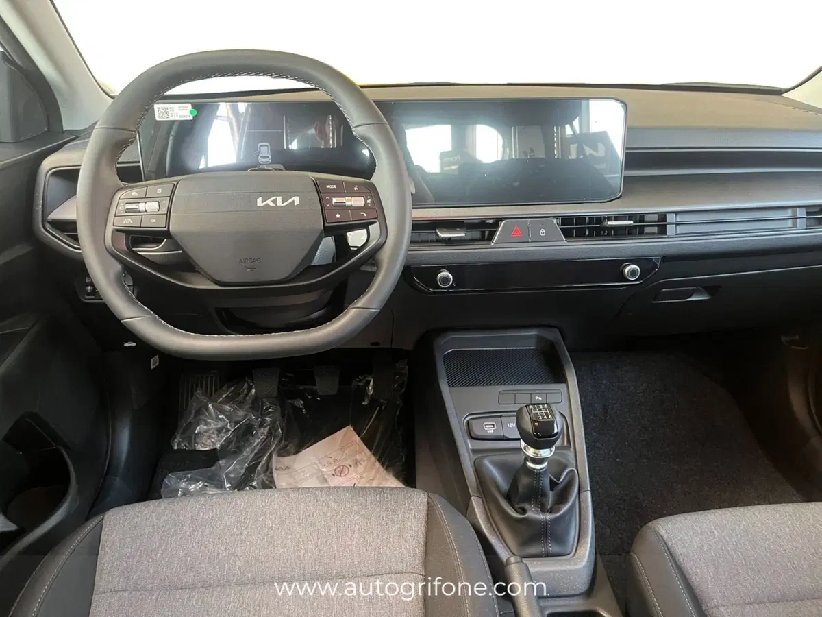 Kia Stonic nuova a Modena (10)