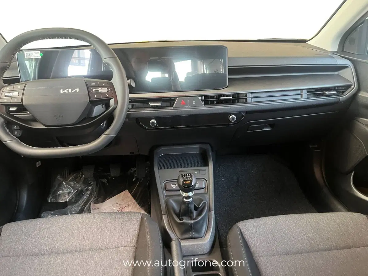 Kia Stonic nuova a Modena (11)