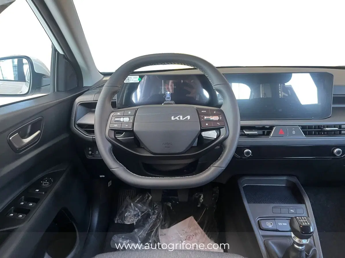 Kia Stonic nuova a Modena (12)