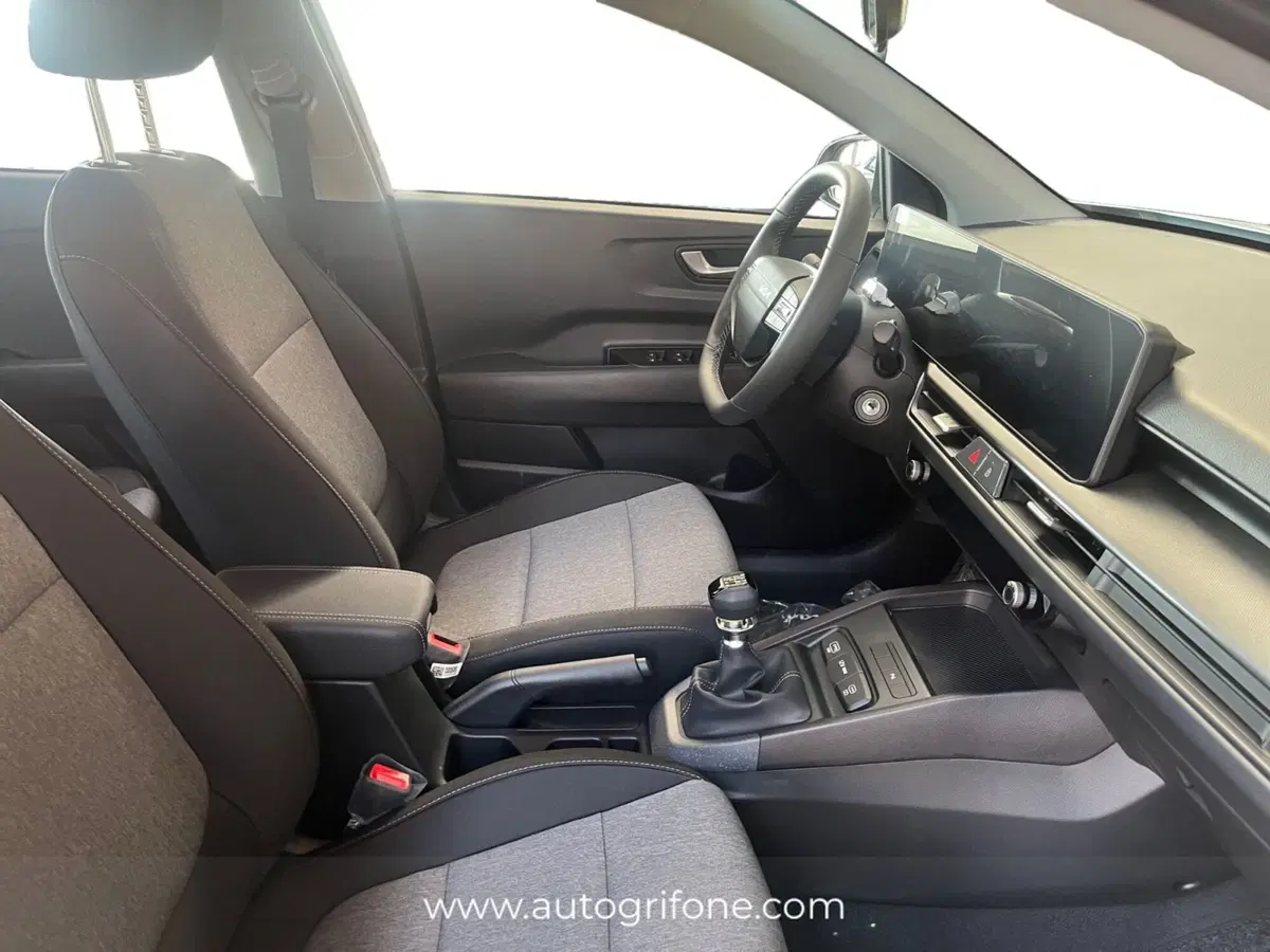 Kia Stonic nuova a Modena (15)