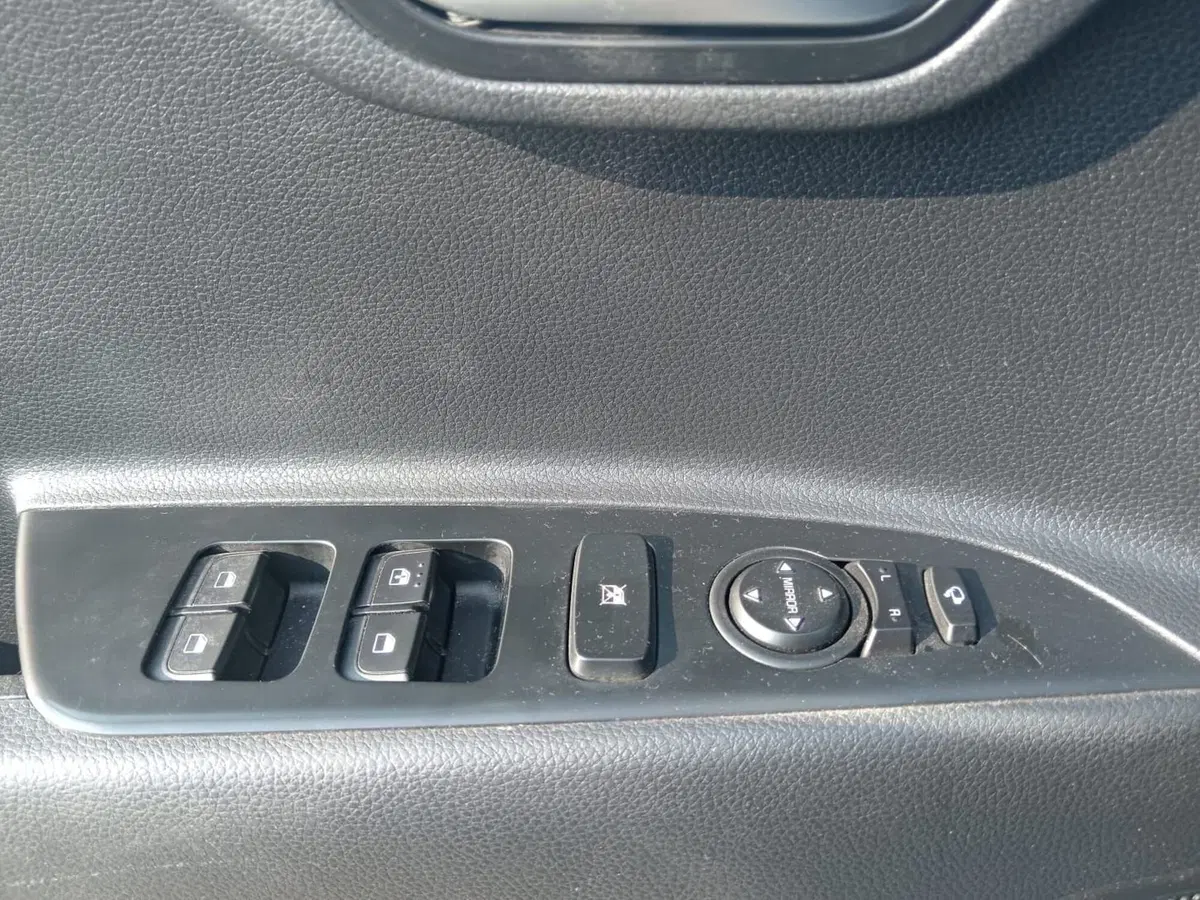 Kia Stonic usata a Alessandria (15)