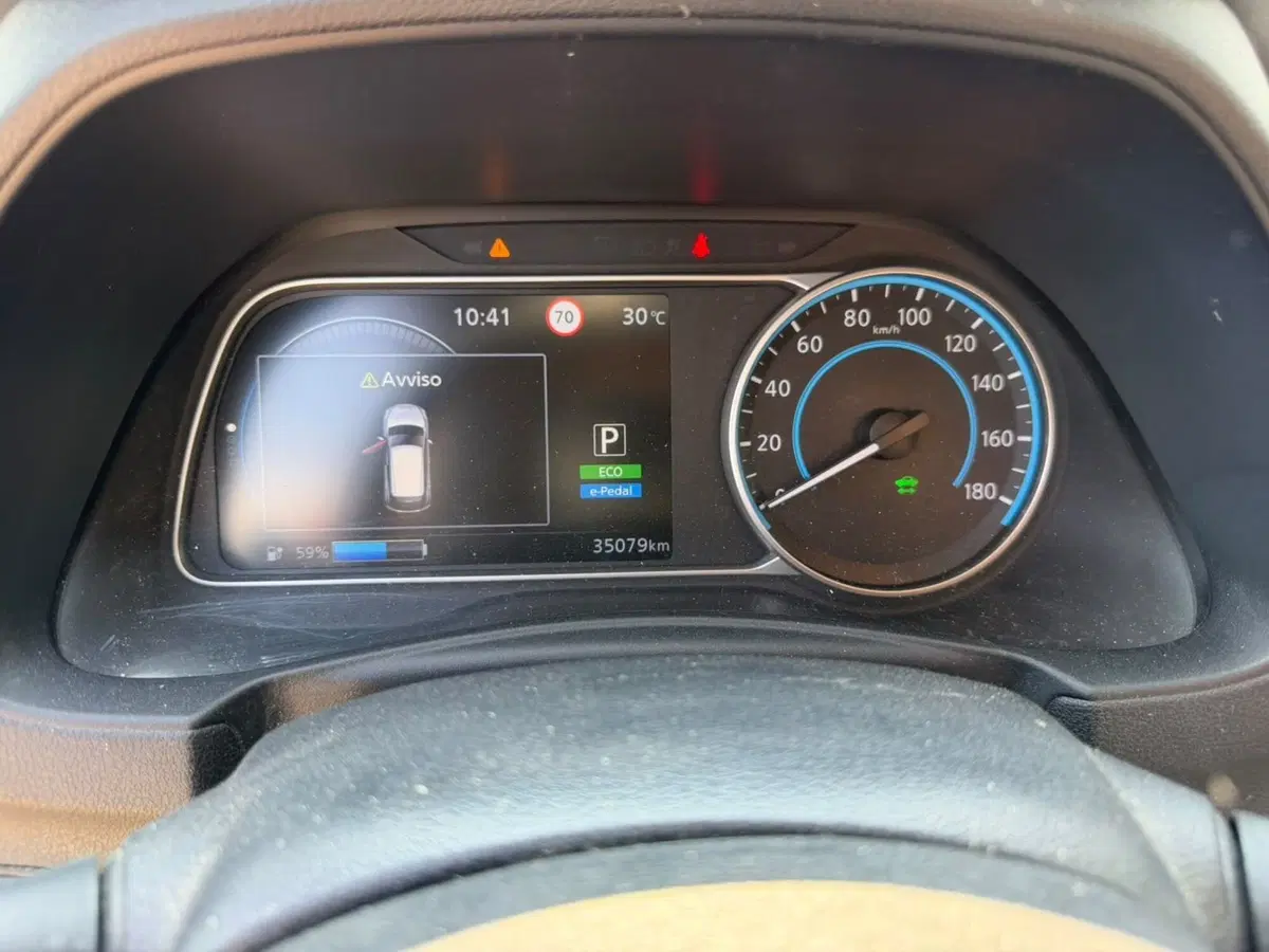 Nissan Leaf usata a Alessandria (10)