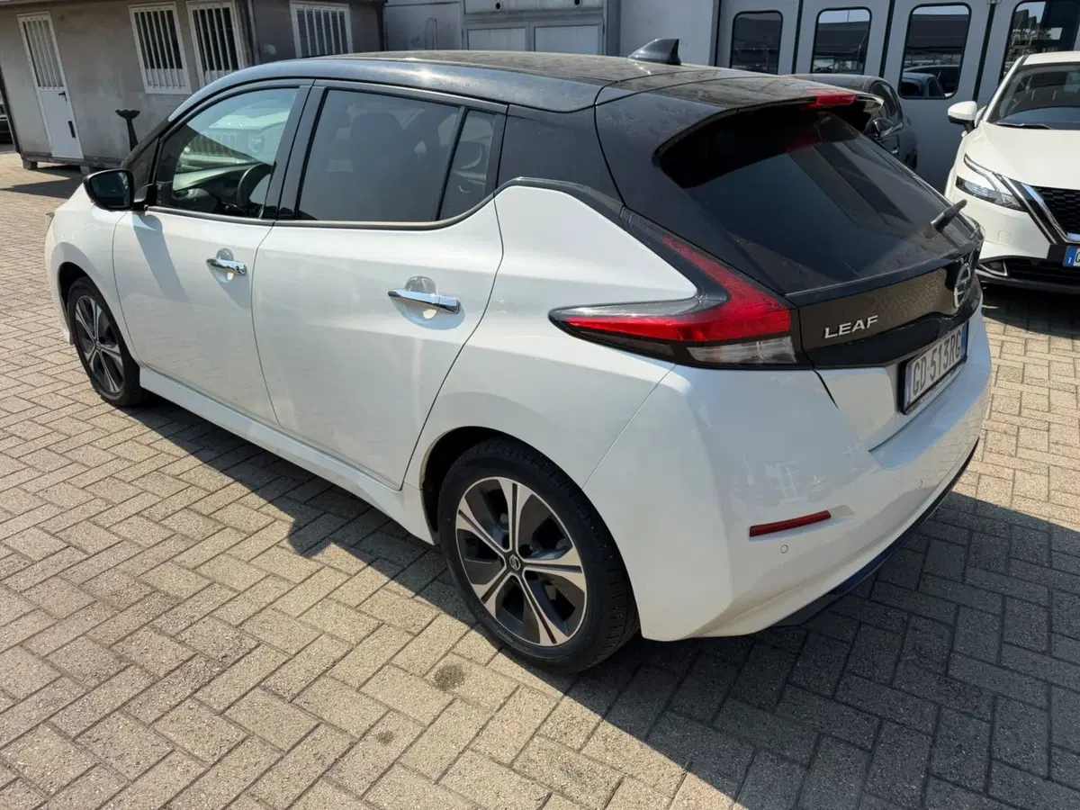 Nissan Leaf usata a Alessandria (6)