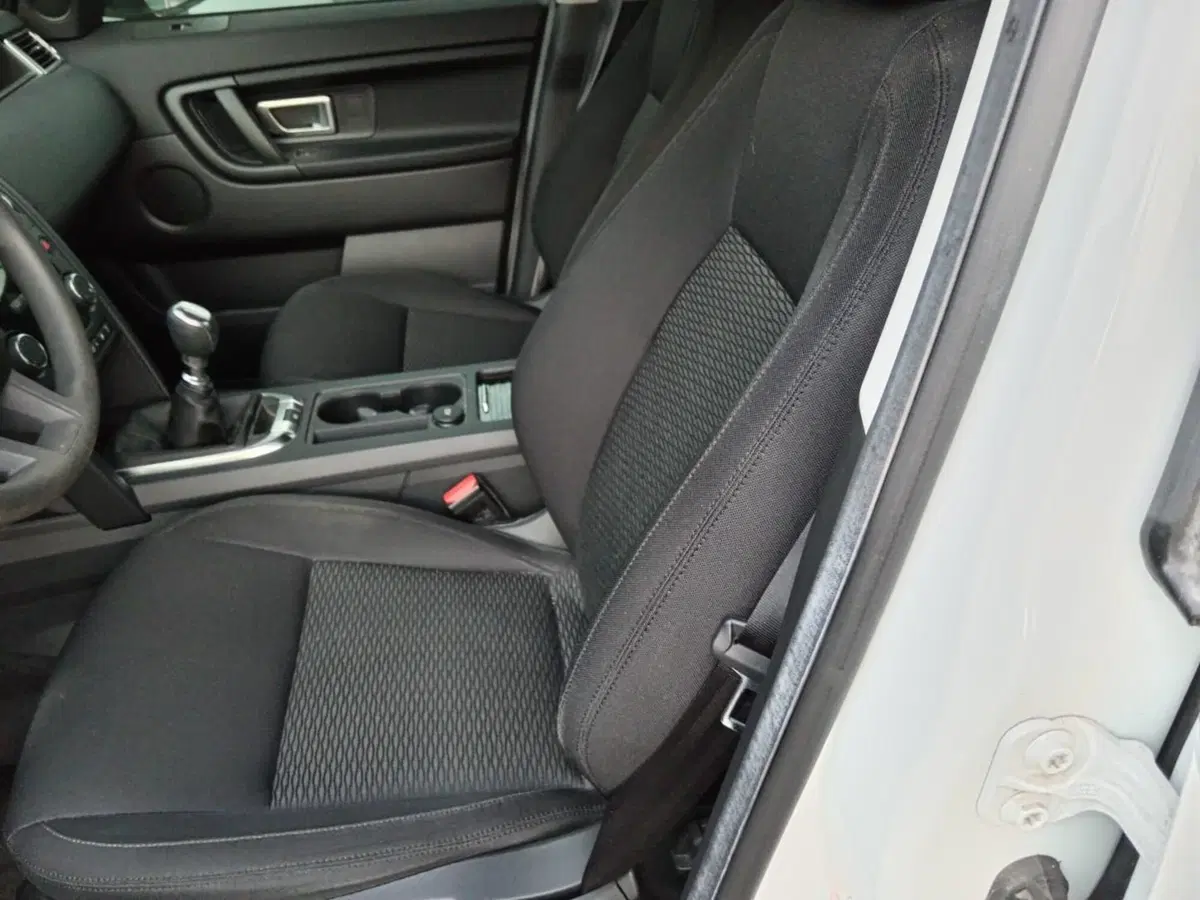 Land Rover Discovery Sport usata a Alessandria (7)